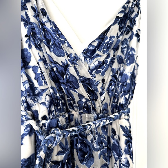 Alice + Olivia Blue Samantha Sleeveless Floral Maxi Dress - Picture 4 of 4